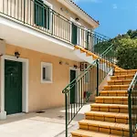 Anemona F קאטליוס